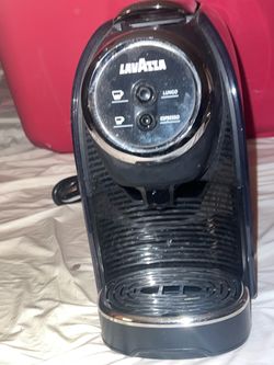 Classic mini lavazza espresso, cappuccino, single serve machine