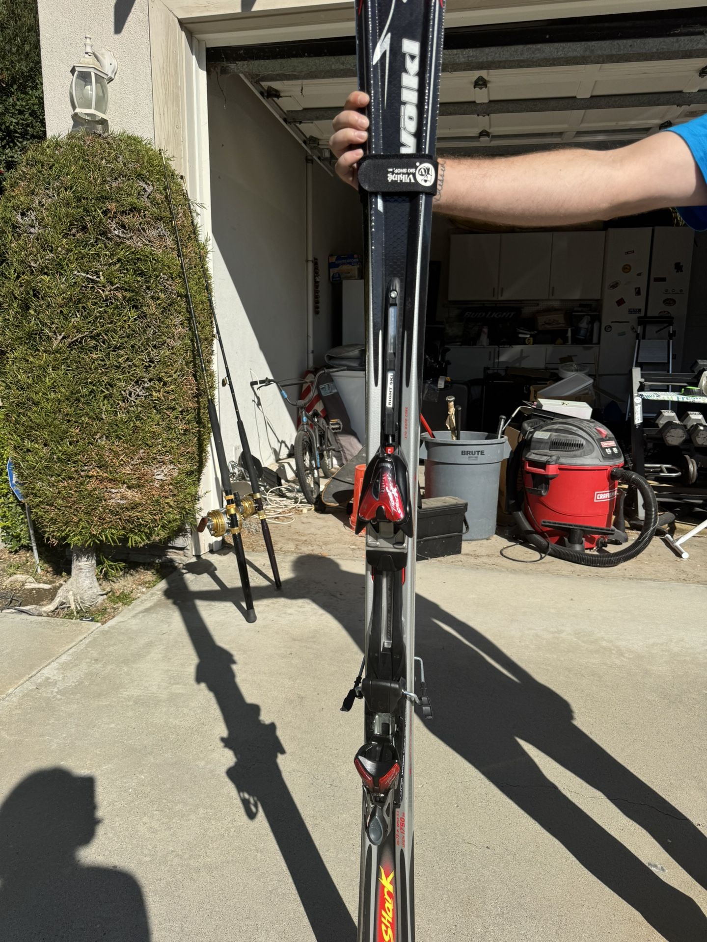 Men’s Skis , 2X Ski Poles, And Travel Case