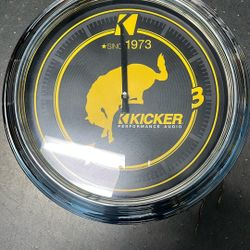 Kicker Audio CLOCK