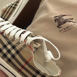 Burberry Shoes