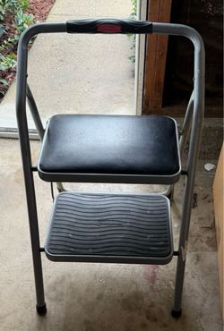 Rubbermaid stepping stool