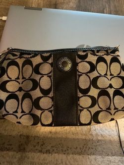 Coach wristlet like new