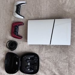 Ps5 2 Regular Controllers & Dualsense Edge