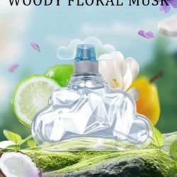Perfume— Woody Floral Musk