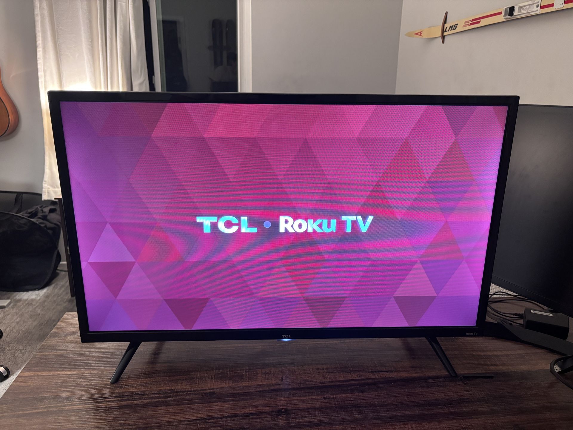 32” TCL Roku Smart LED TV