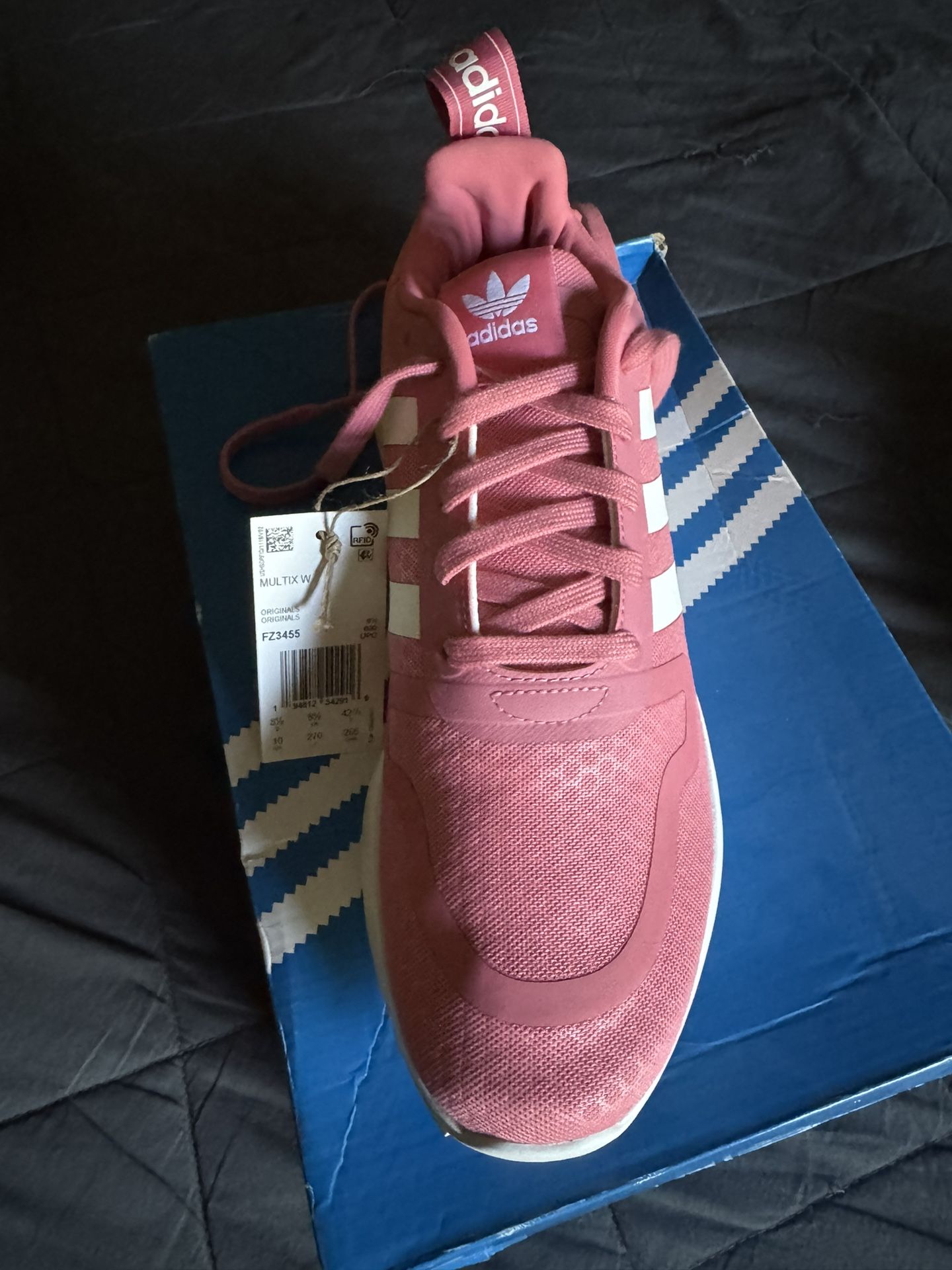 Adidas Brand New Women’s Size 10 Pink