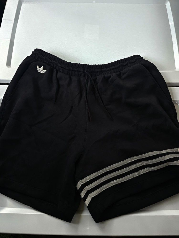 Addida Nueclassic Shorts