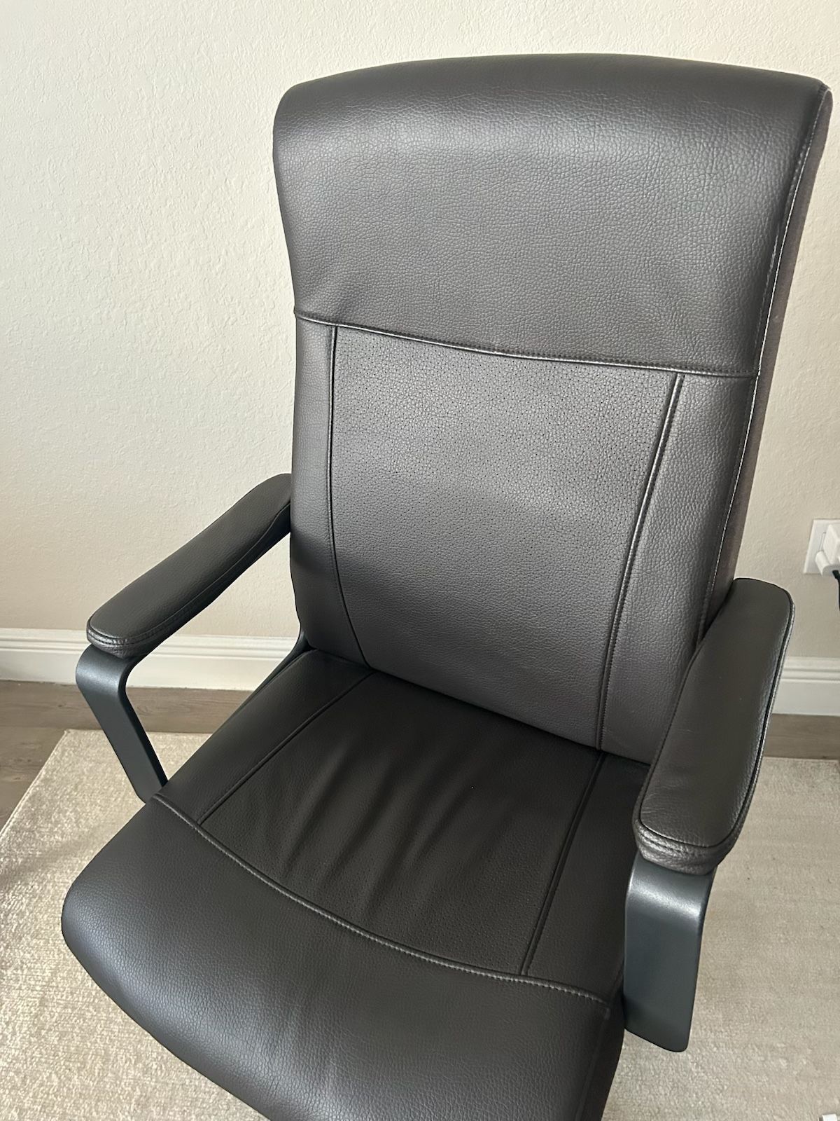 Brown Leather Desk Chair (MOVING OUT)