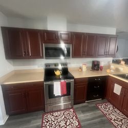 free kitchen cabinets