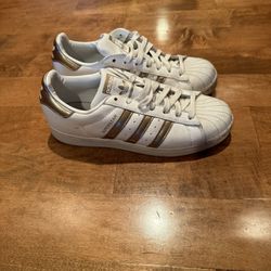 Woman’s Adidas Superstar Sneakers Shipping Available