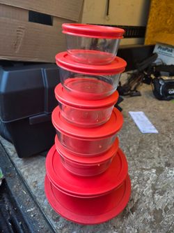 Pyrex Glass Food Storage Containers with Red Lids