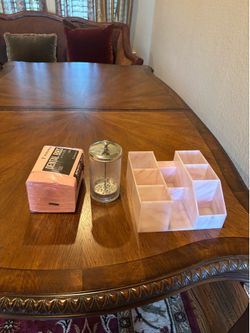 Vanity Organizer Bundle – Makeup Organizer, Cotton Pad Holder & Dental Bibs – New/Excellent Condition