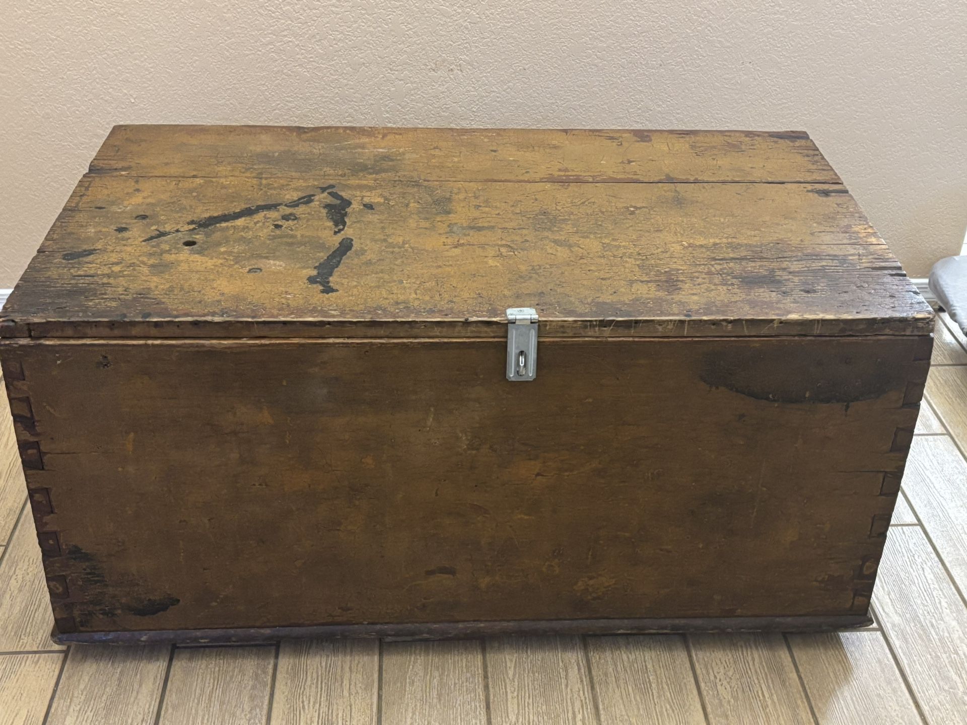 Early Blanket Chest