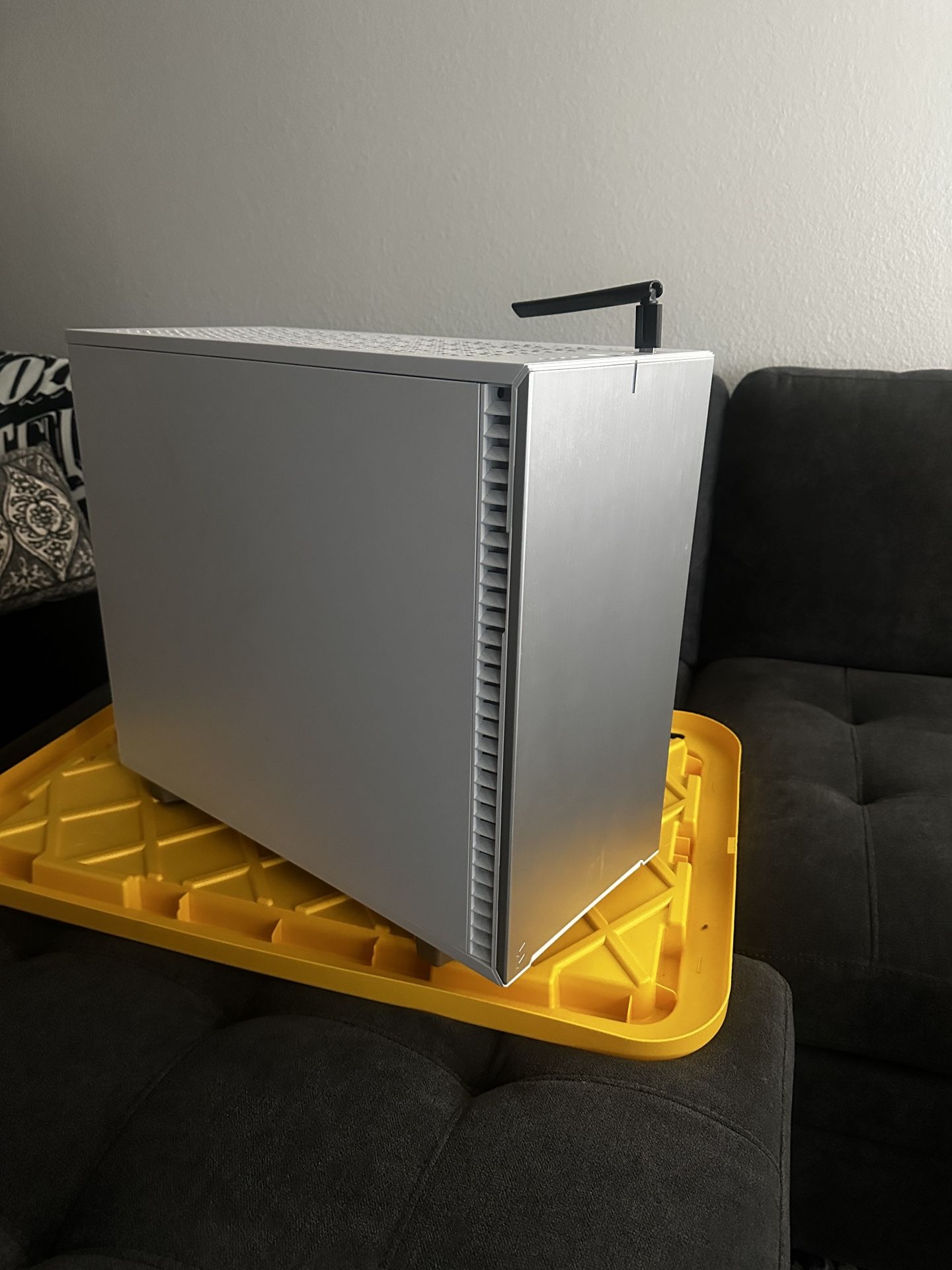 Gaming PC - RTX 3060 Ti, i5a8600K, 32GB RAM, 15TB Storage