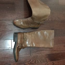 Size 6 Women’s Boots $10