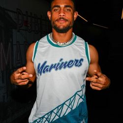 New And Never Worn JP Crawford Mariners Basketball Jersey XXL