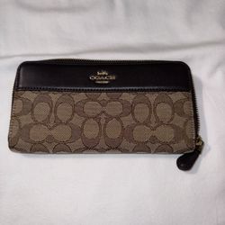 Coach wallet