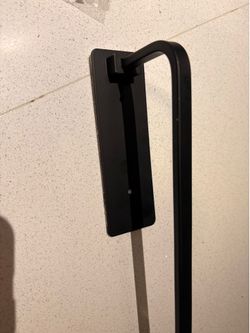 Paper towel holder