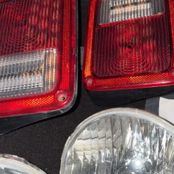 2014 Jeep Wrangler STOCK Headlights And Tail Lights 
