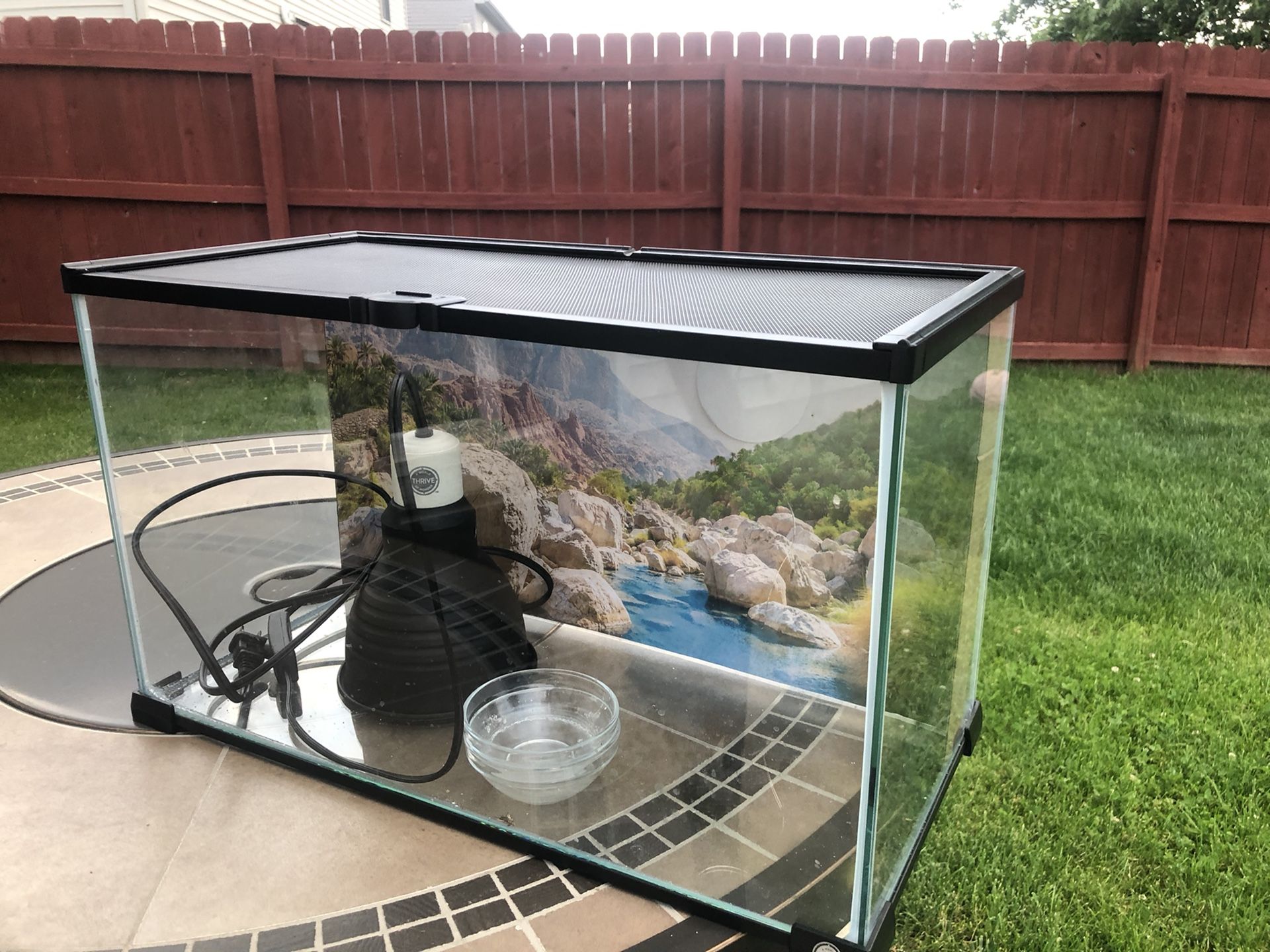 10 Gallon Aquarium/Terrarium Complete Setup