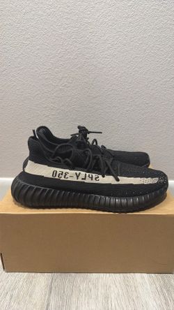 Yeezy Boost V2 Oreos
