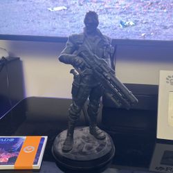 Overwatch Collectors Statue 