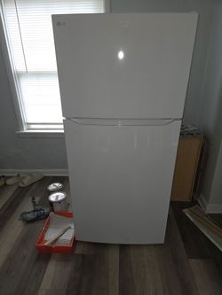 Used LG fridge.