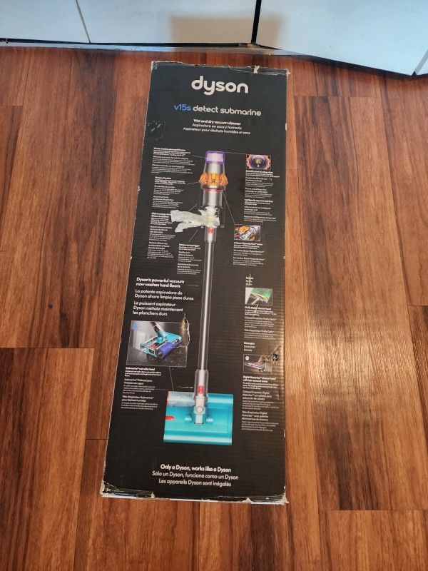 Dyson V15s