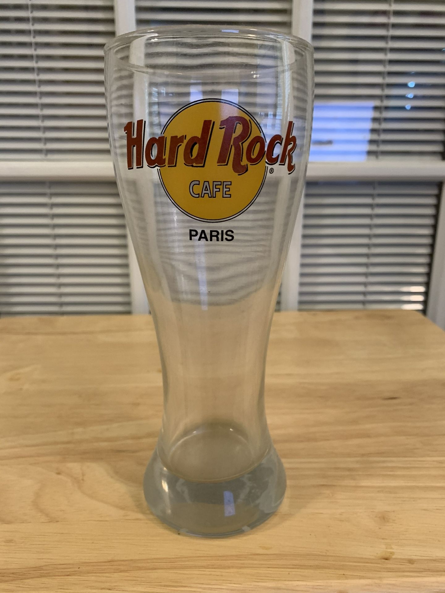 20oz Hard Rock Paris Pilsner