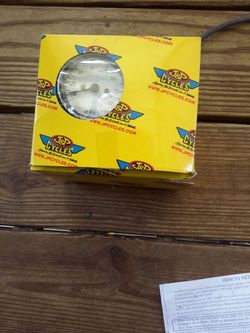 J&P cycles electronic speedo New open box. Comes with all hardware.