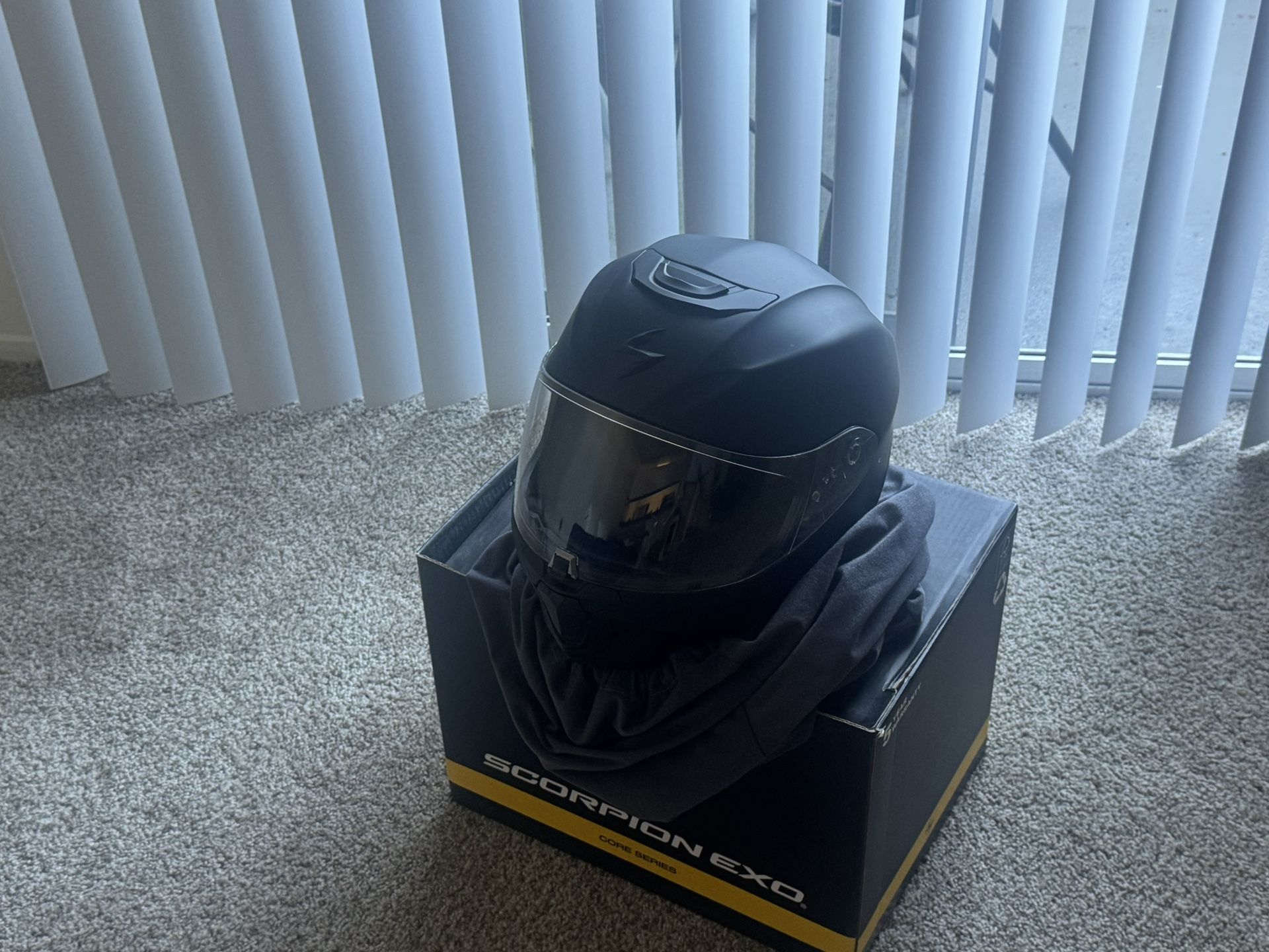 Scorpion EXO-R420 Motorcycle Helmet – Matte Black (Medium)