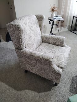 Arm chair