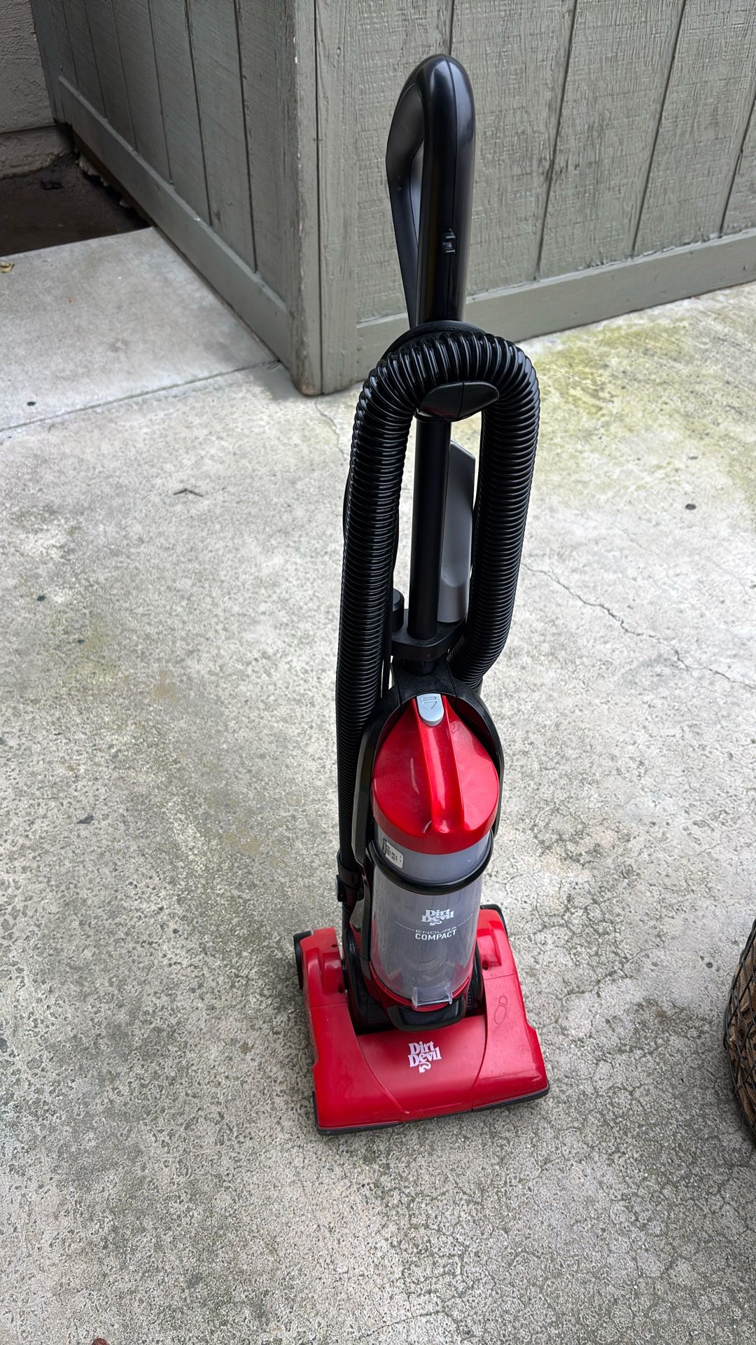 dirt devil vacuum used a couple of times like new