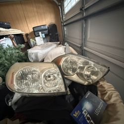 Toyota 4 Runner Headlights