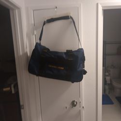 Small Luggage Bag Shoulder Strap Outer Pockets ZipperedTop