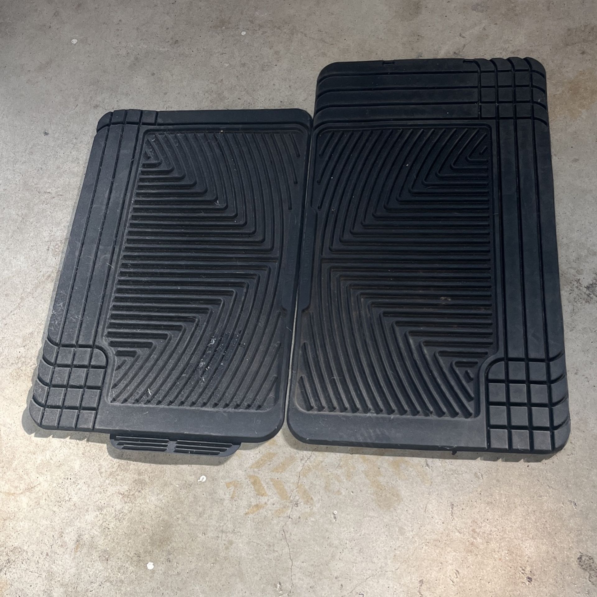 2 Weather Tech Floor Mats For Chevy Traverse