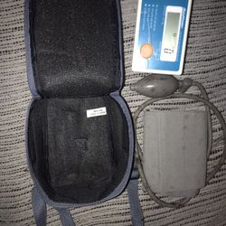 Lnew Blood And Heart Monitor With Portable Case Very Nice Only $25 Firm