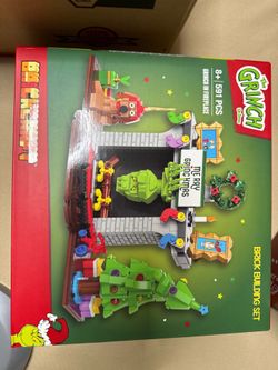 The Grinch Brickcraft set