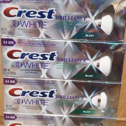 Crest 3D White Brilliance Blast Lot.