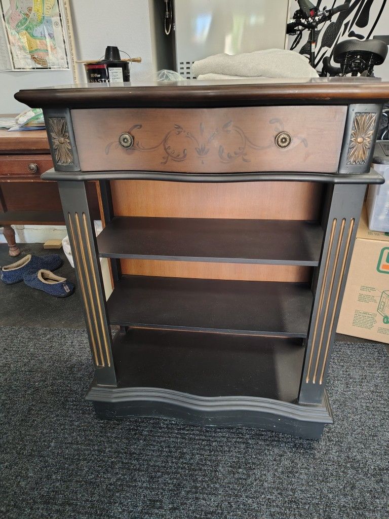 Bookshelf With Drawer