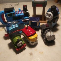 Thomas Train Pcs.  *pillow*