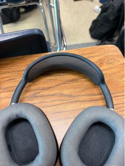 AirPod maxes
