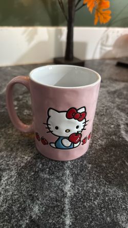 Cute Hello kitty mugs