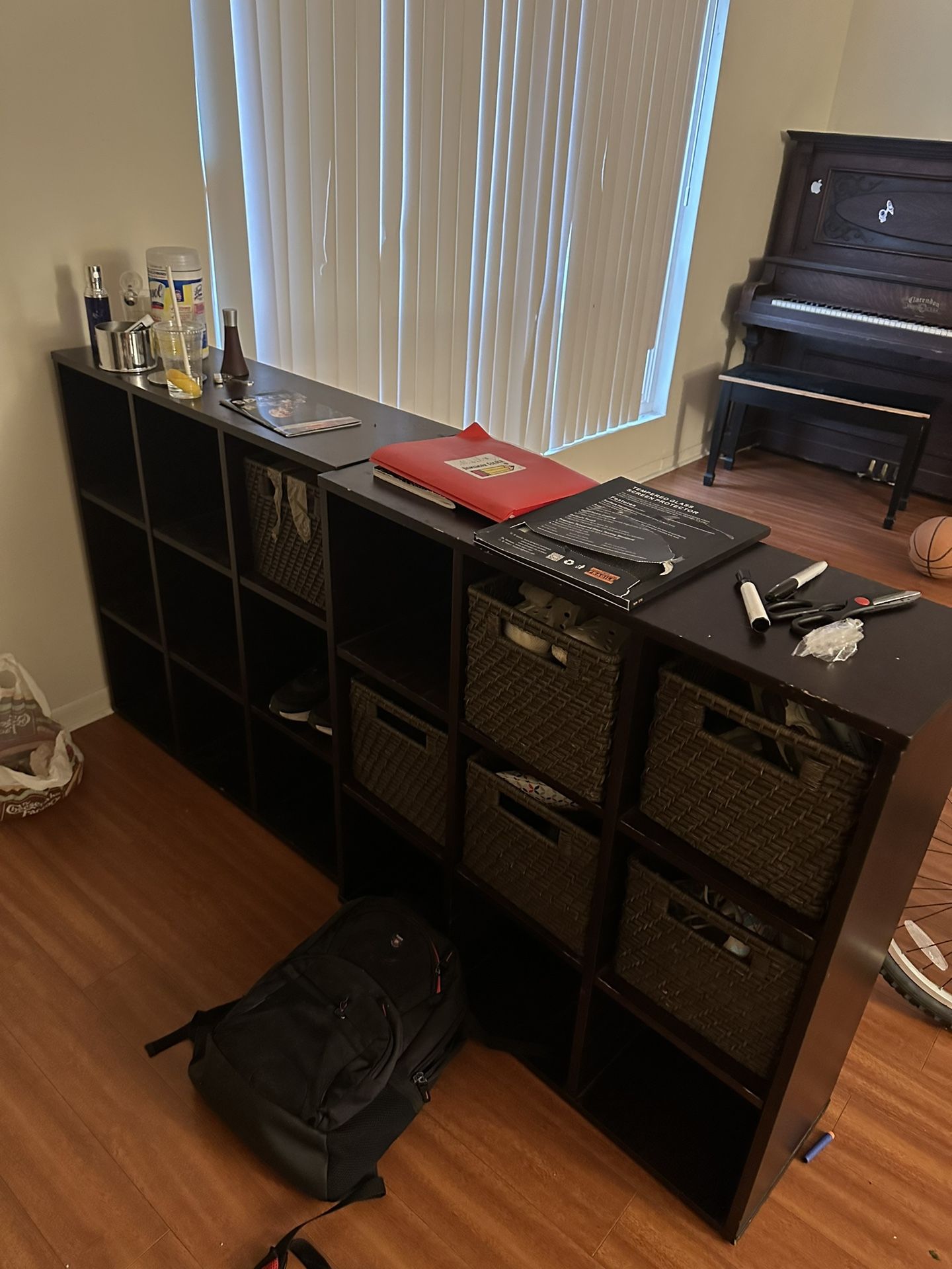 9-Cube Organizer Shelf with Baskets