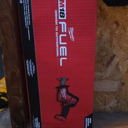 Milwaukee
M18 FUEL 18V Lithium-Ion Brushless Cordless HACKZALL Reciprocating Saw (Tool-Only)