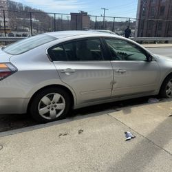 2008 Nissian Altima 