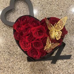 Valentine’s Day Arrangements Two-Tiered Luxury Heart Box