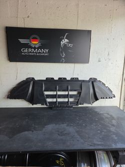 Maserati Levante 3.0L AWD 2017 Front Bumper Splash Shield Lower Trim Guard OEM