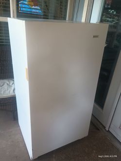 Deep freezer