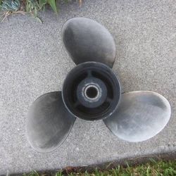 MERCURY ALUMINUM PROPELLER (contact info removed)-19 14.5" Dia X 19" P 15 spline